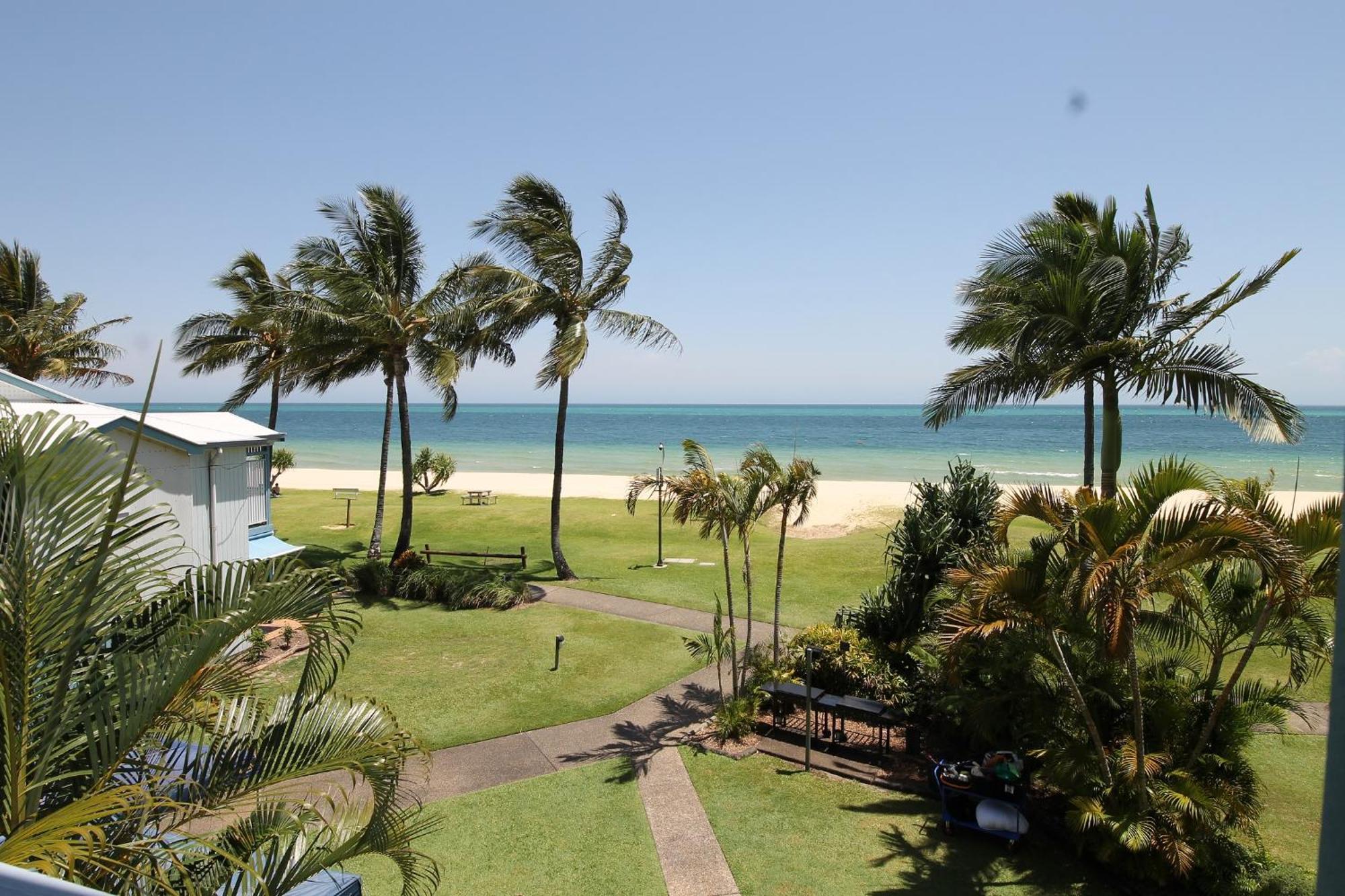 Moreton Island Villas And Apartments Танґалума Екстер'єр фото